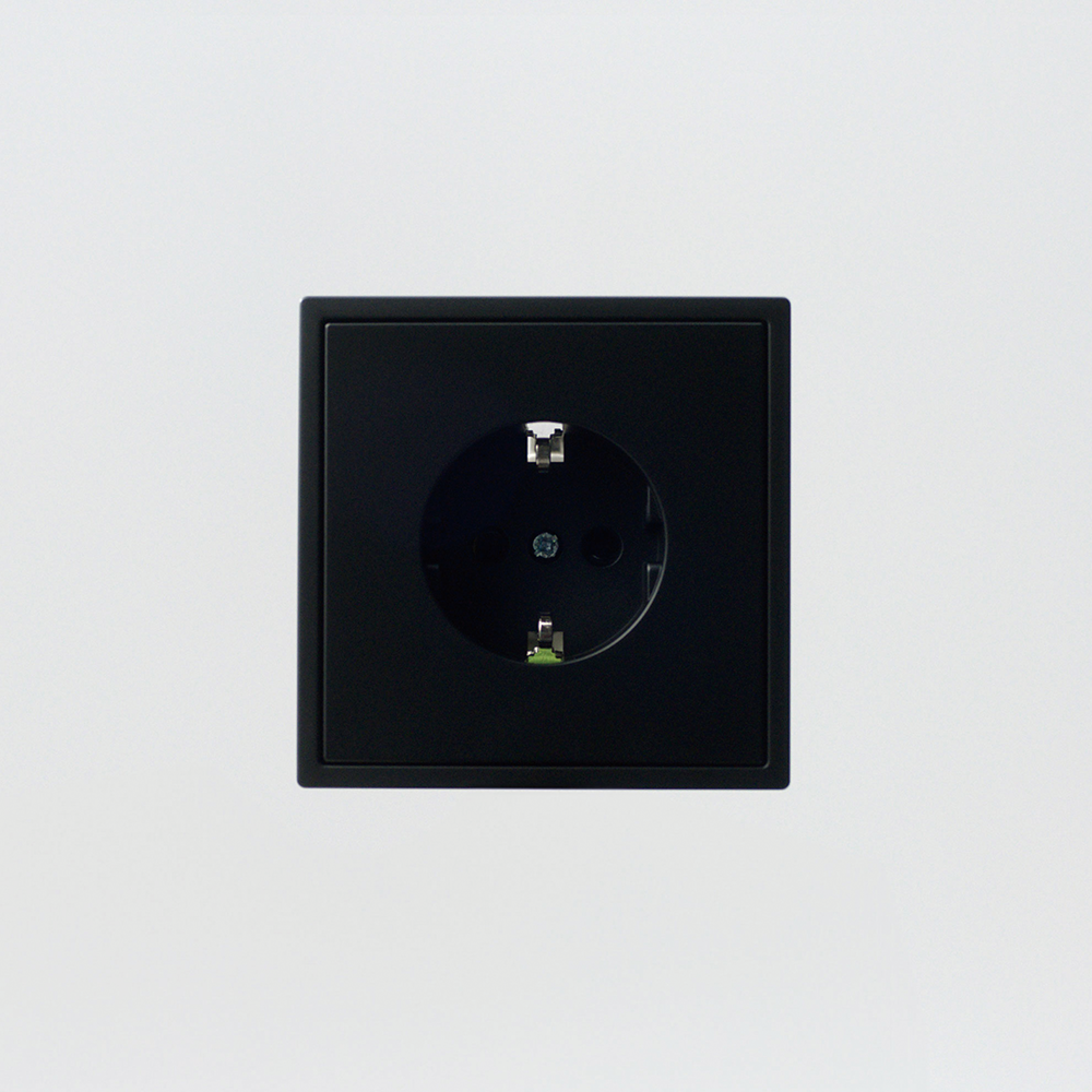 CLICK : The Modular System Matte Black